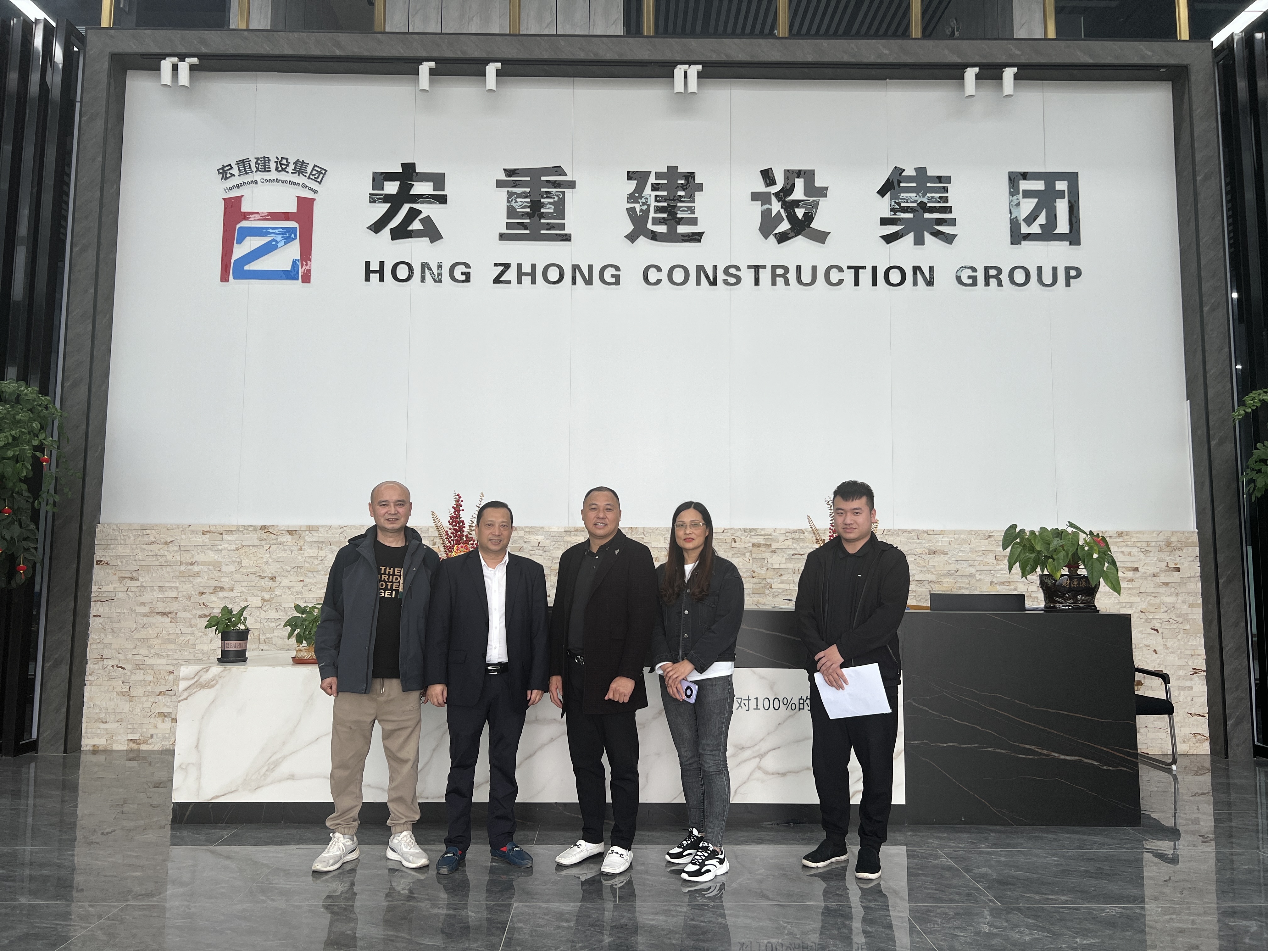 我司與廣西宏重鋼結(jié)構(gòu)達成戰(zhàn)略合作伙伴 我司與廣西宏重鋼結(jié)構(gòu)達成戰(zhàn)略合作伙伴